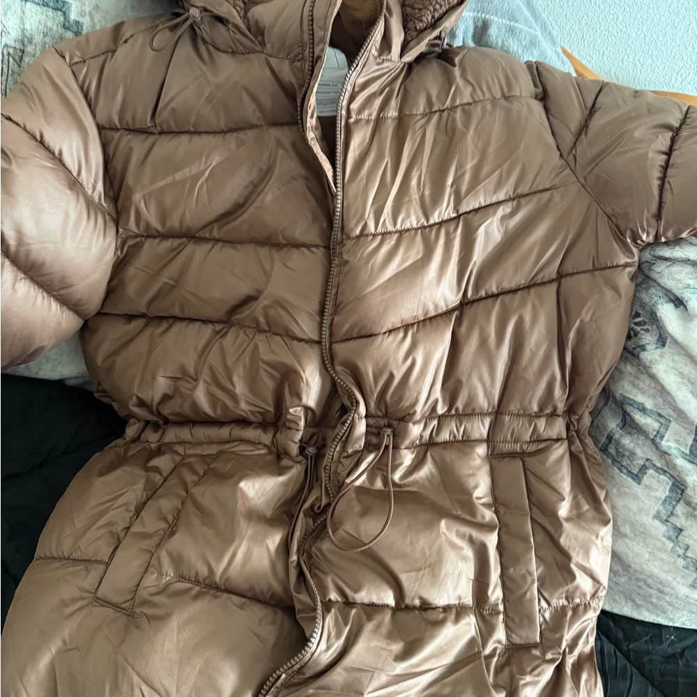 Elegant Tan Puffer Jacket for Women
